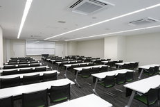府中市市民活動センタープラッツ
